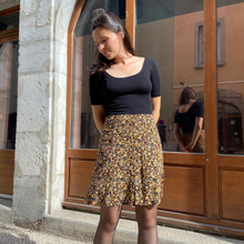 Charger l'image dans la galerie, Jupe patineuse boutonnée courte - Soraya