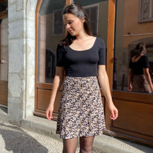 Charger l'image dans la galerie, Jupe patineuse boutonnée courte - Suzette
